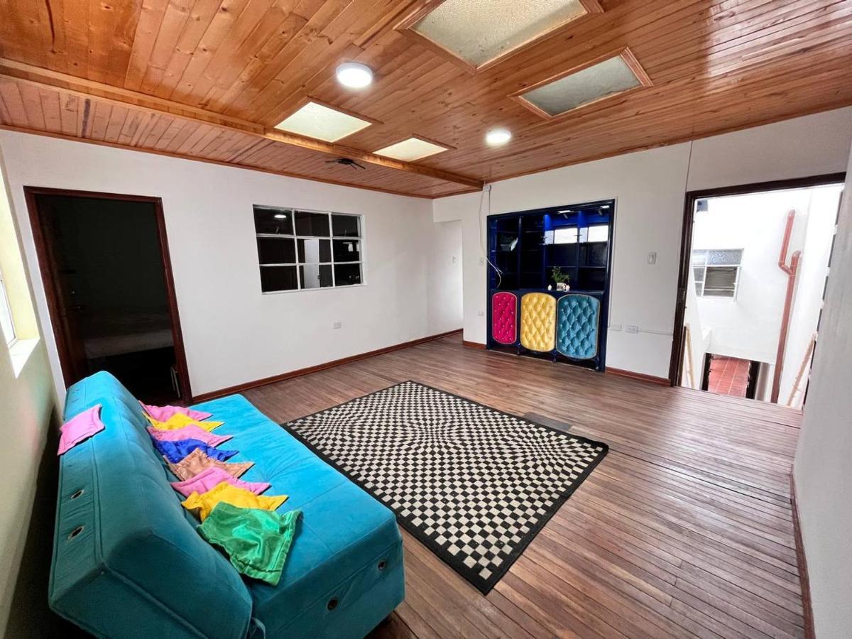 Prisma Hostel Bogotá Extérieur photo