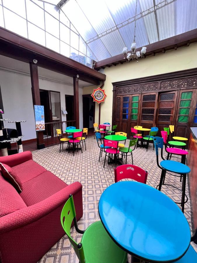 Prisma Hostel Bogotá Extérieur photo