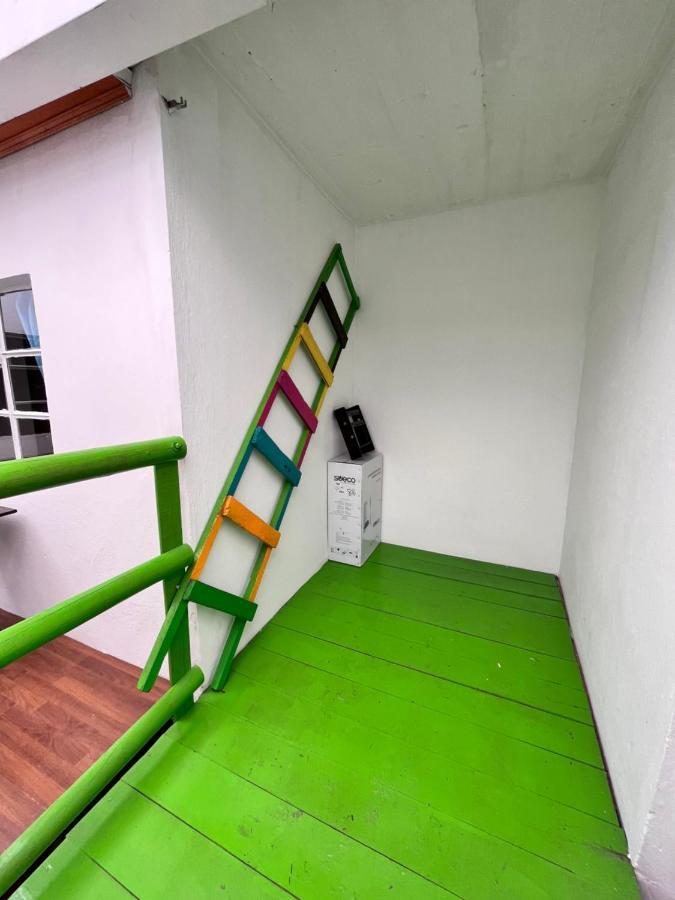 Prisma Hostel Bogotá Extérieur photo