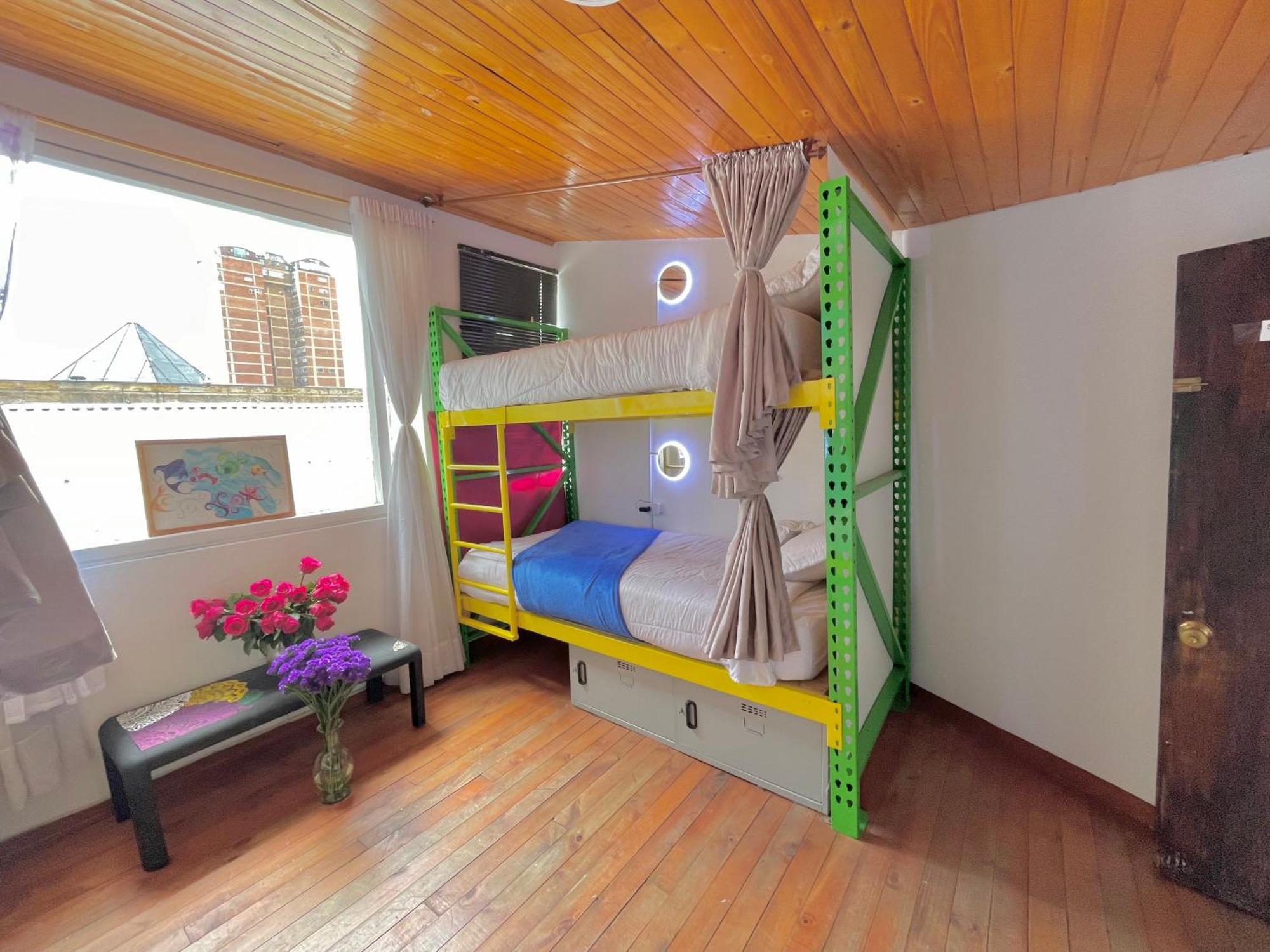 Prisma Hostel Bogotá Extérieur photo