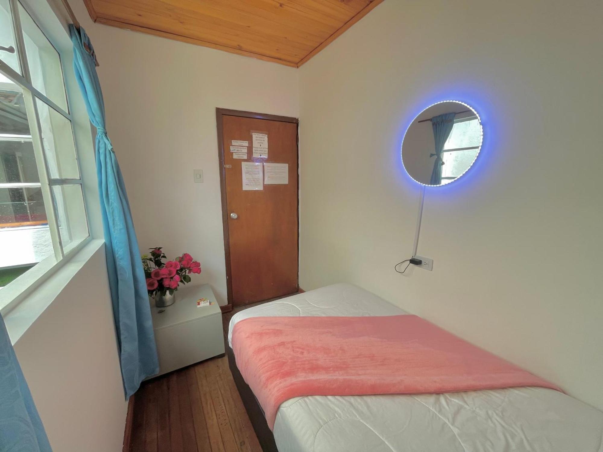 Prisma Hostel Bogotá Extérieur photo