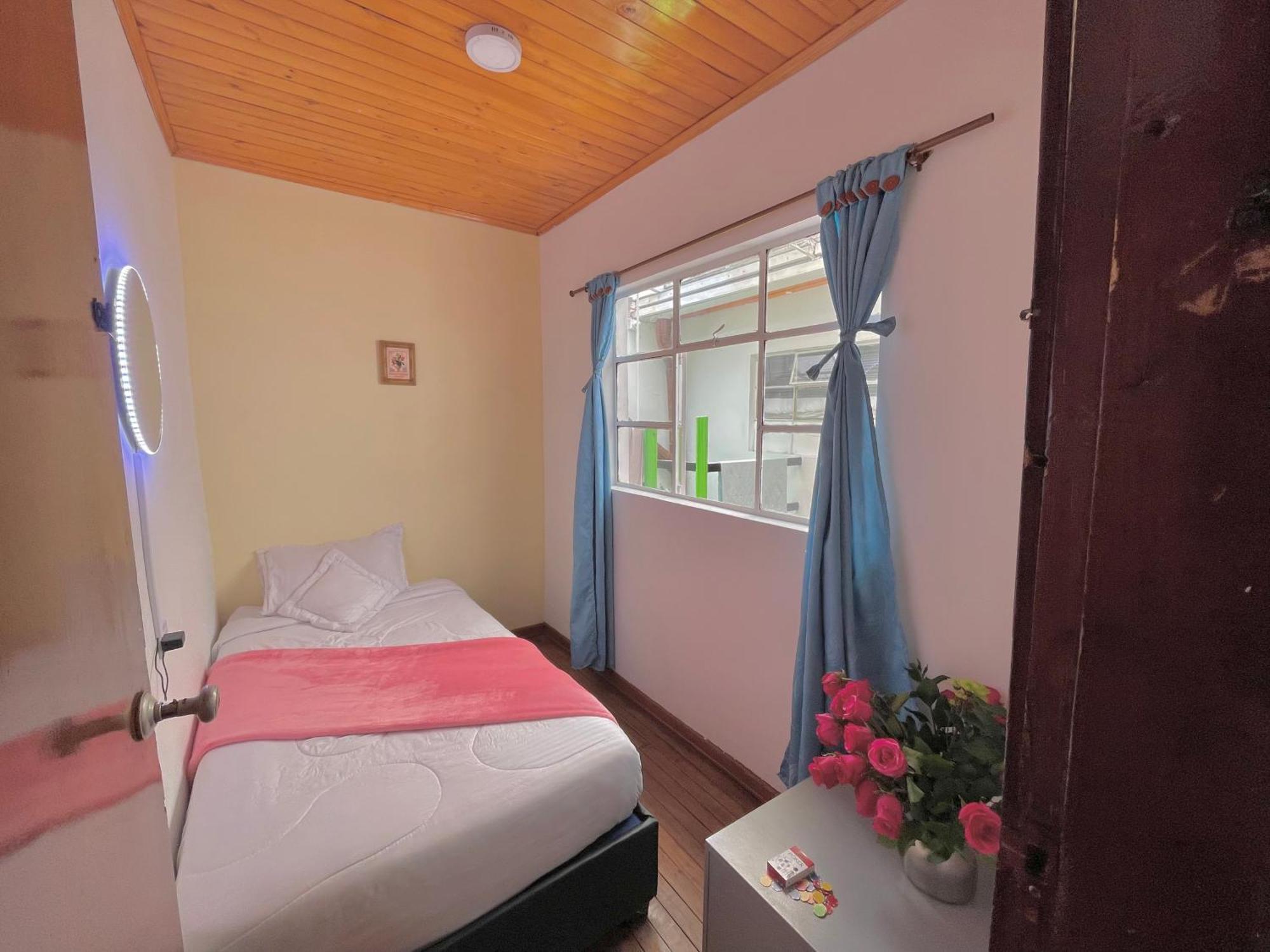 Prisma Hostel Bogotá Extérieur photo