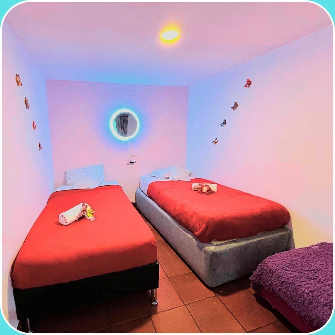 Prisma Hostel Bogotá Extérieur photo